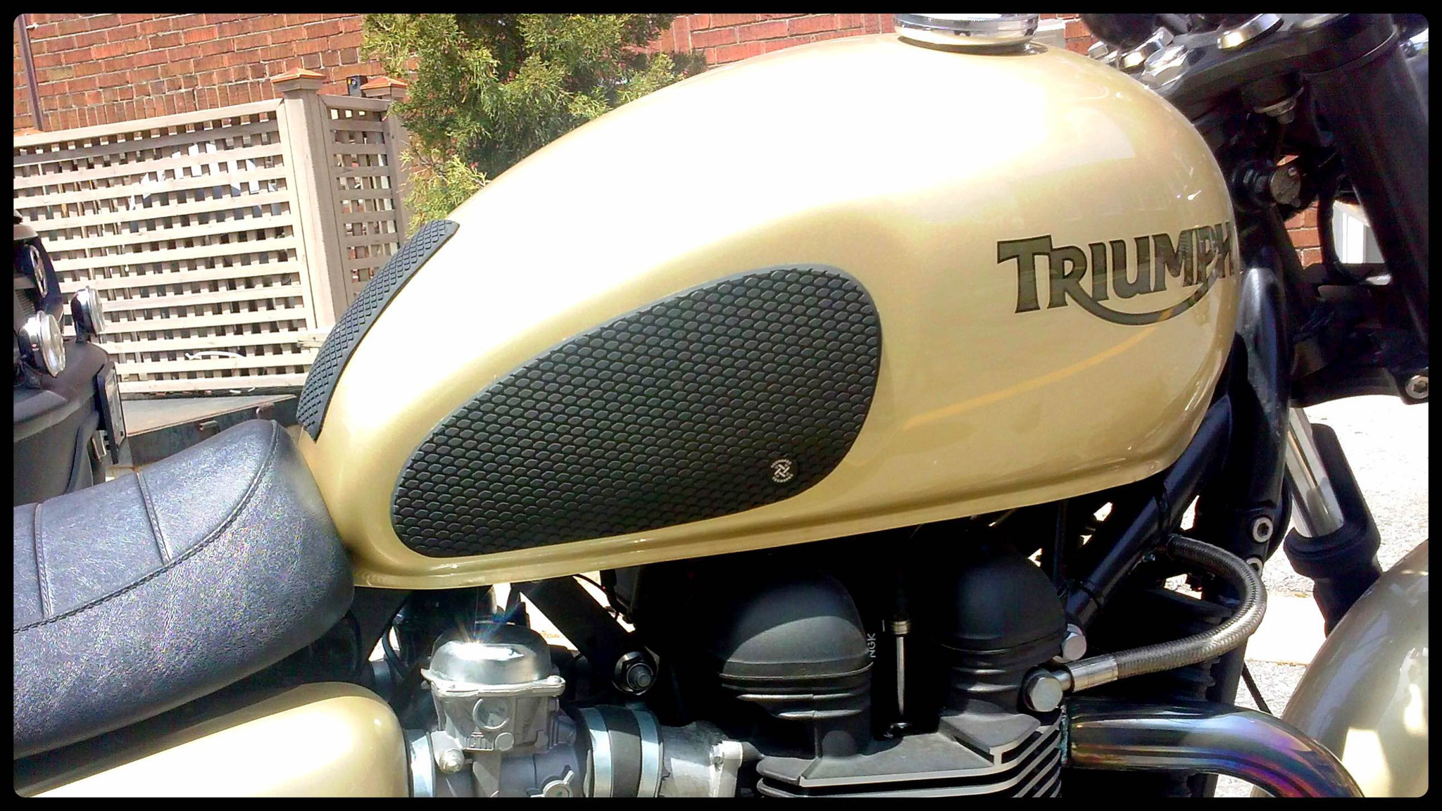 TechSpec Tank Grip Pads For The Triumph Bonneville 2009 2012