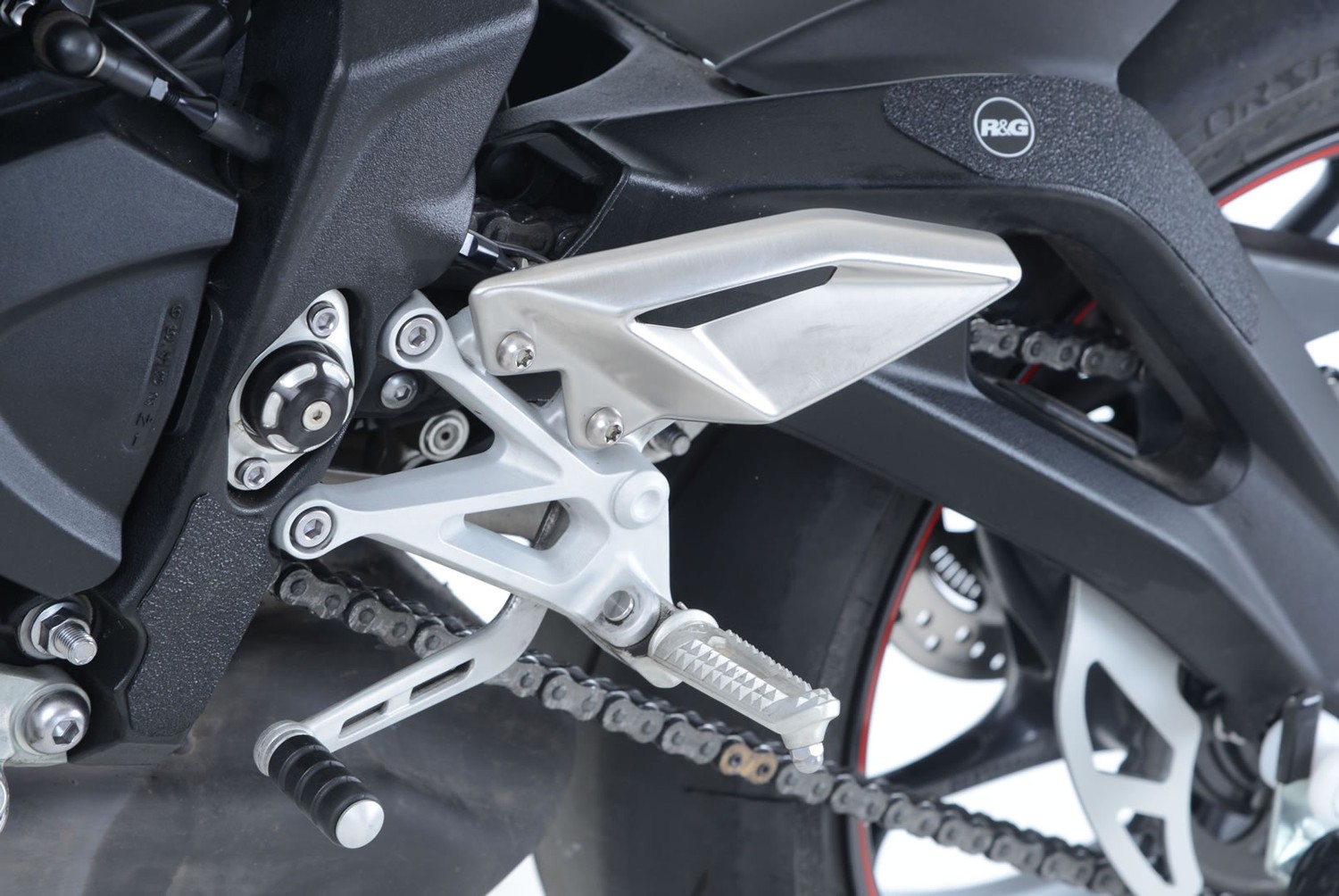 R&G Racing Boot Guard 4-piece (lower frame & swingarm) for Triumph ...