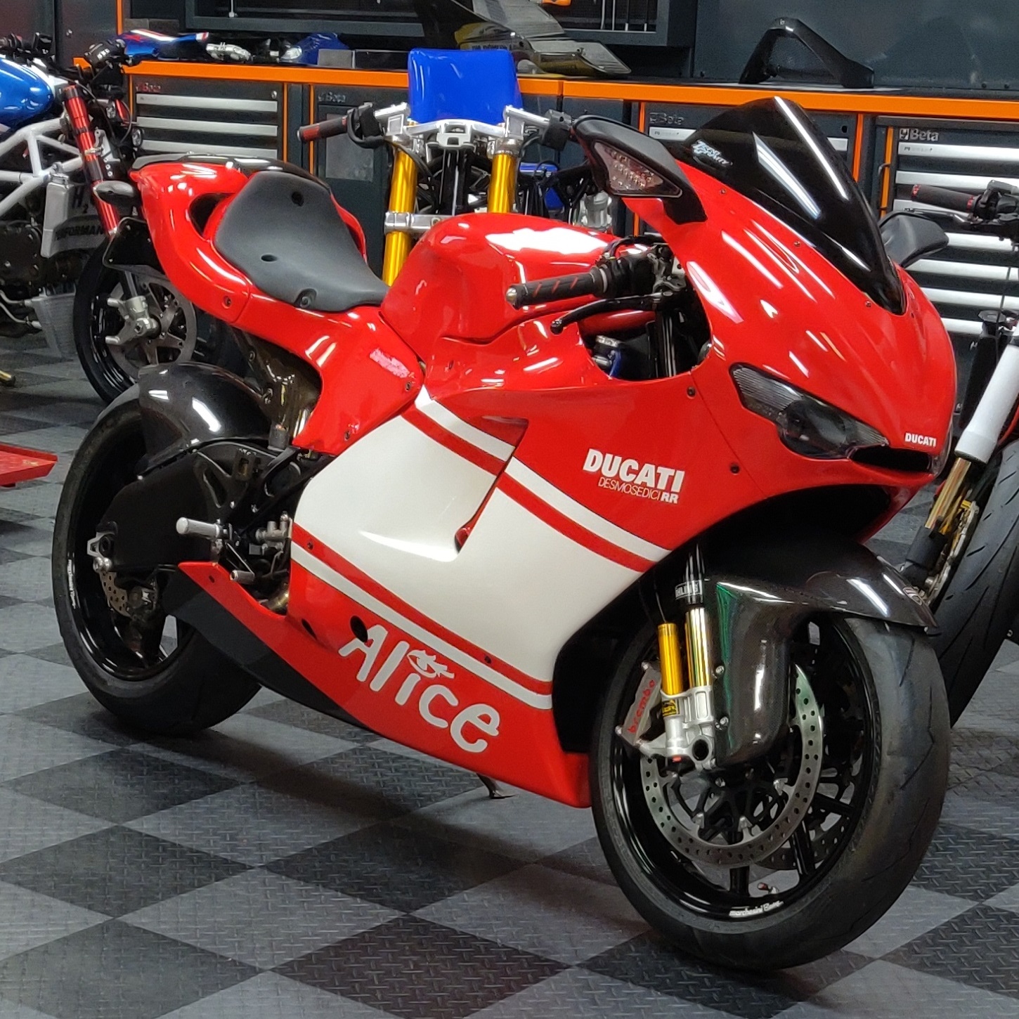 Ducati 989