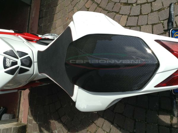 CARBONVANI - MV AGUSTA F3 CARBON FIBER PILLION SEAT COVER